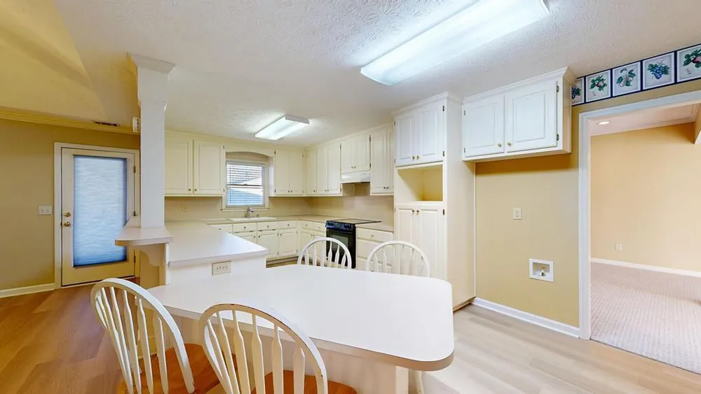 6982 Buckhorn Dr, Columbus, GA 31904