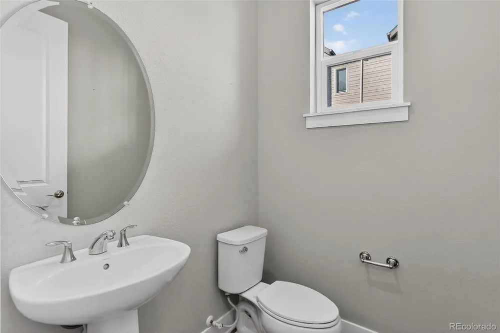 5181 Vivian St, Wheat Ridge, CO 80033