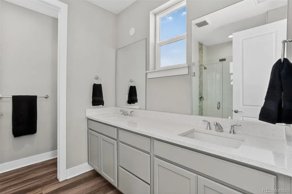 5181 Vivian St, Wheat Ridge, CO 80033