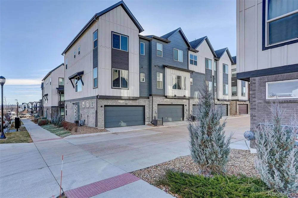 5181 Vivian St, Wheat Ridge, CO 80033