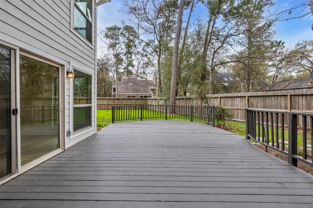4 N Autumnwood Way, The Woodlands, TX 77380