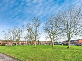 Poplar Close, Garsington, Oxford photo