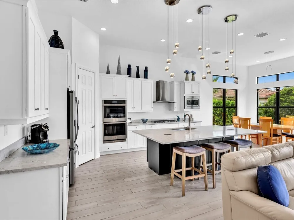 8928 Bastille Circle E, Parkland, FL 33076