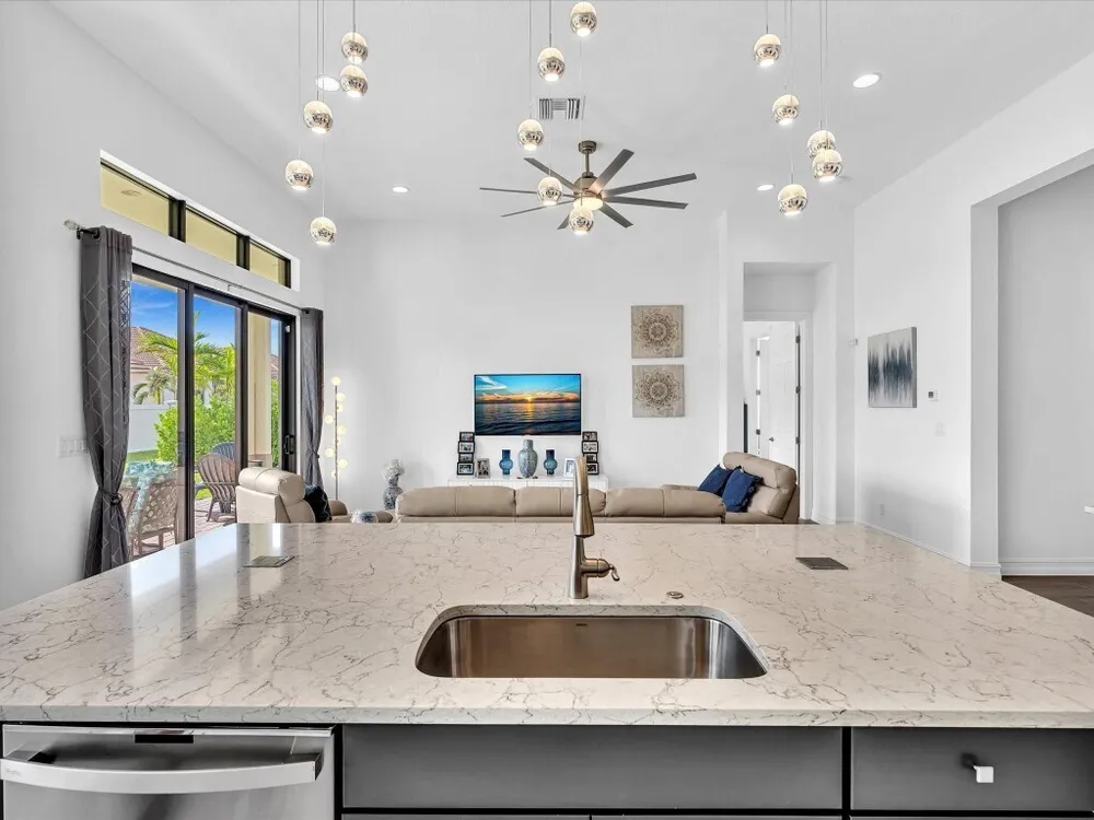8928 Bastille Circle E, Parkland, FL 33076