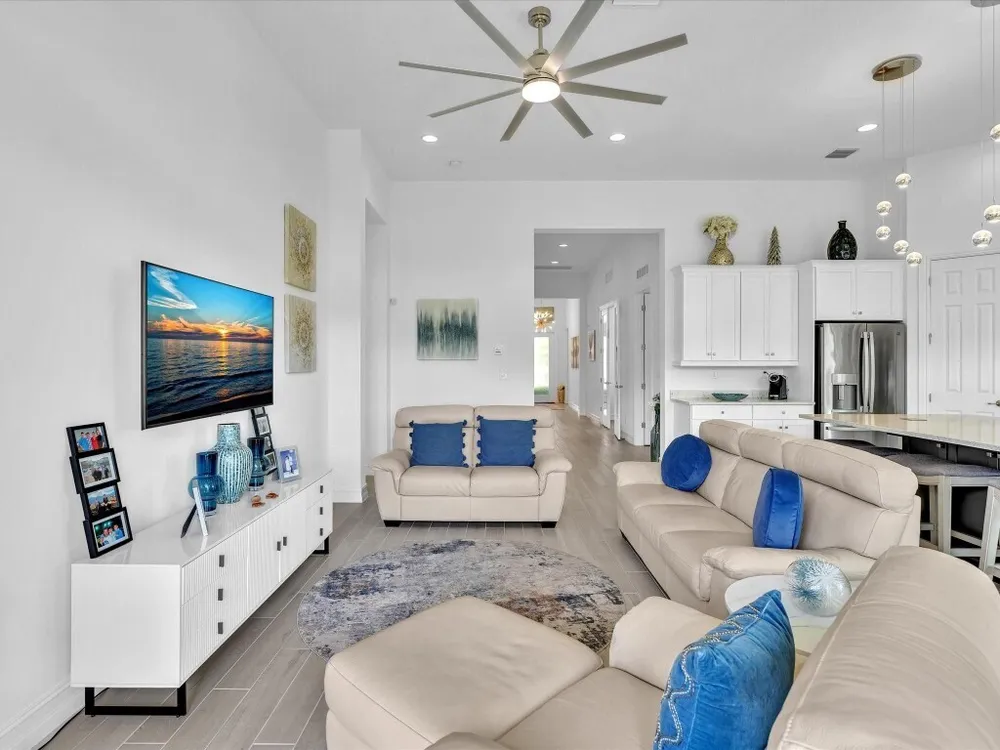 8928 Bastille Circle E, Parkland, FL 33076