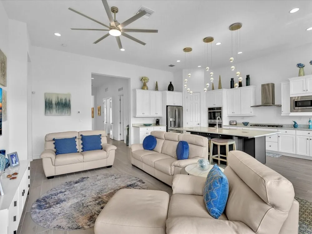 8928 Bastille Circle E, Parkland, FL 33076