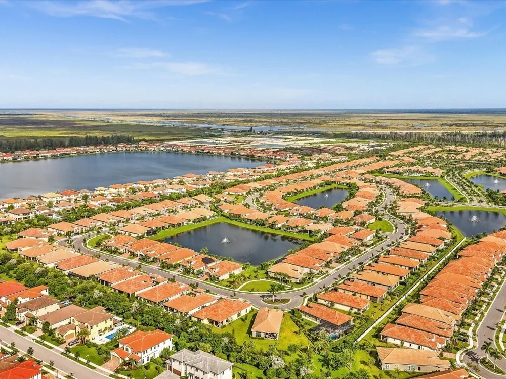 8928 Bastille Circle E, Parkland, FL 33076