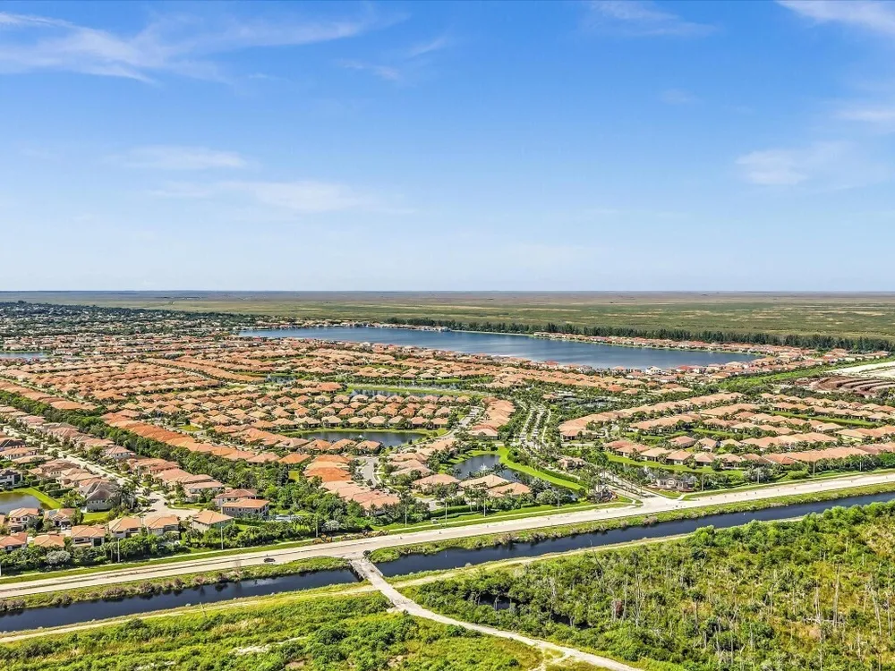 8928 Bastille Circle E, Parkland, FL 33076