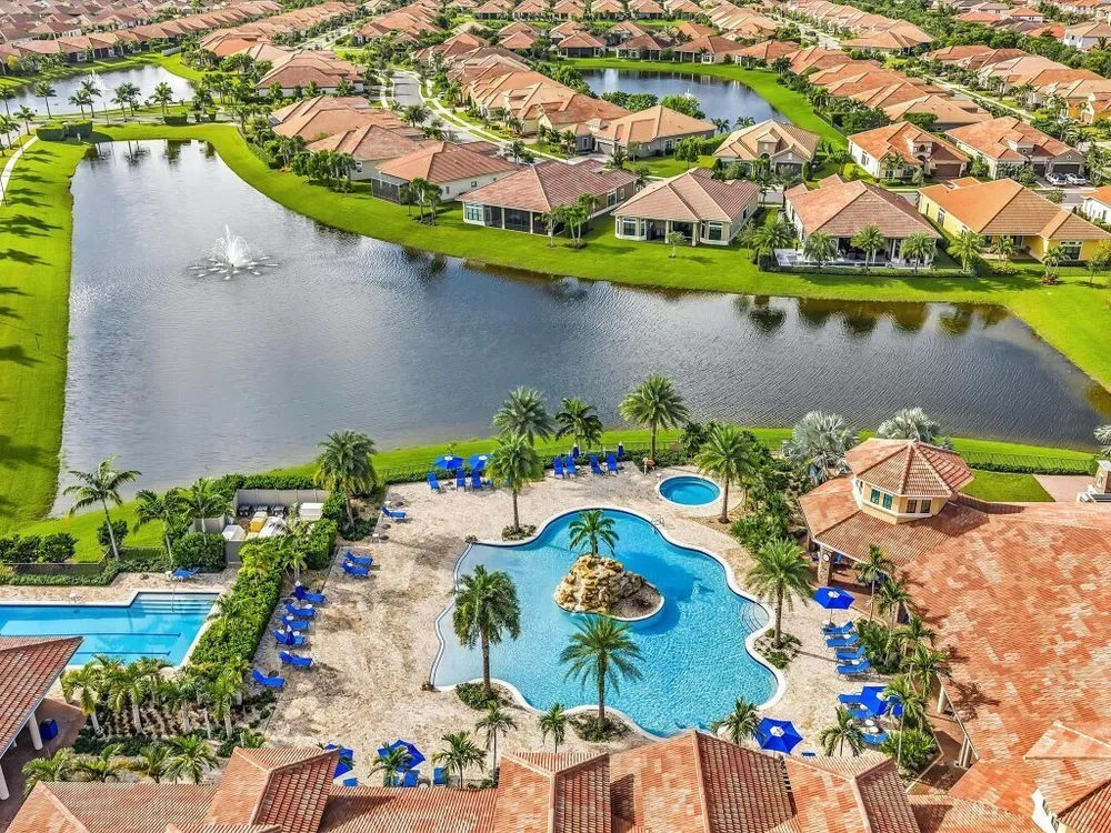 8928 Bastille Circle E, Parkland, FL 33076