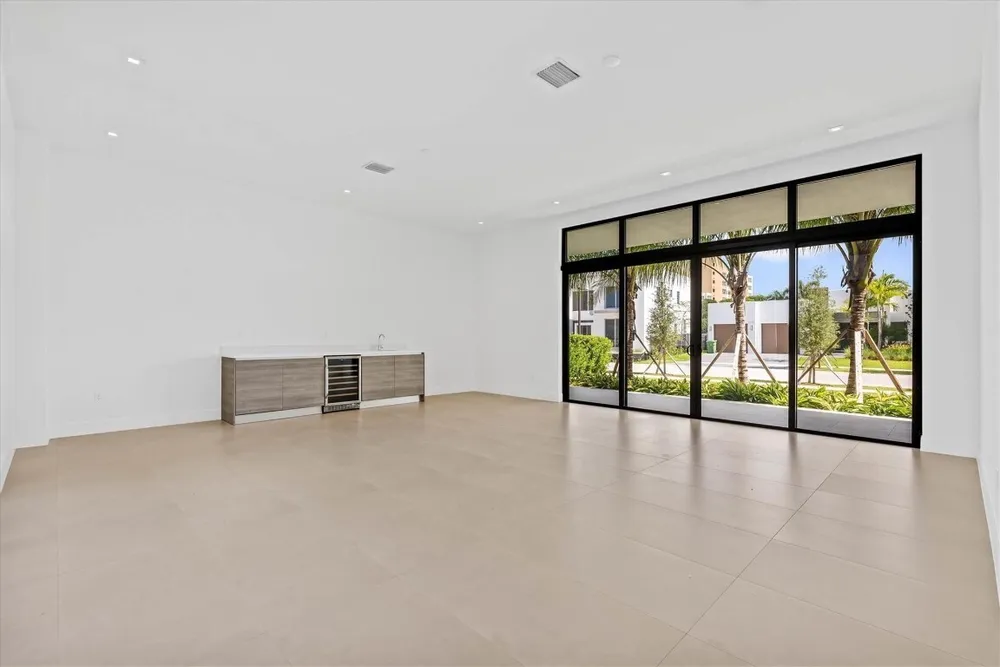 16722 Botaniko Dr S, Weston, FL 33326
