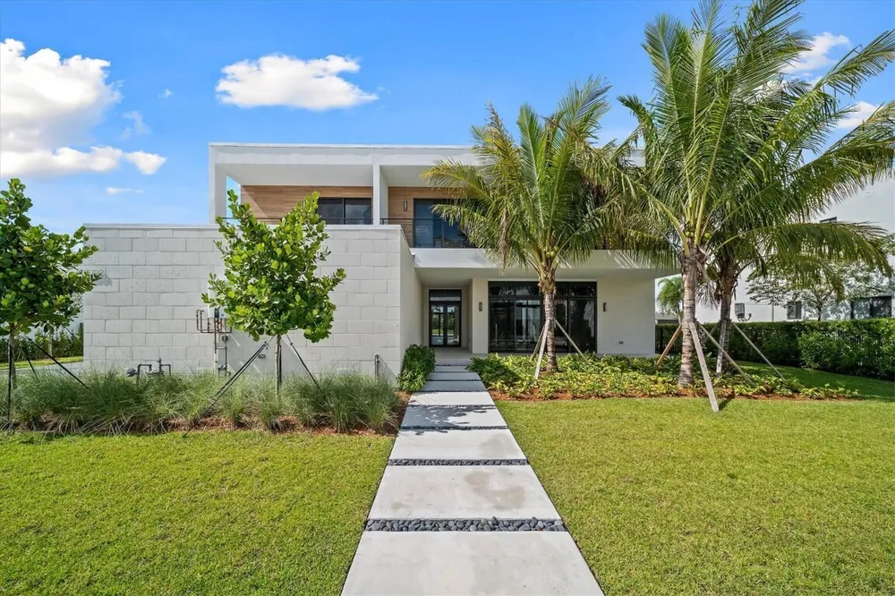 16722 Botaniko Dr S, Weston, FL 33326