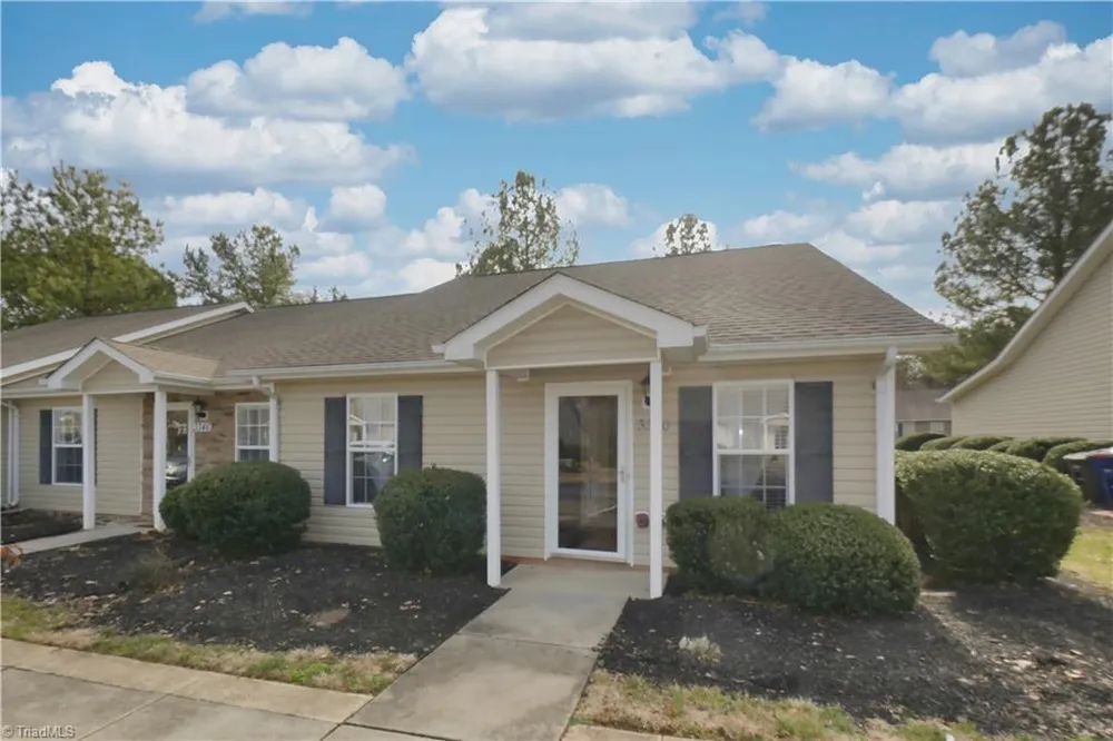 3350 Hyde Place Circle, Winston Salem, NC 27103