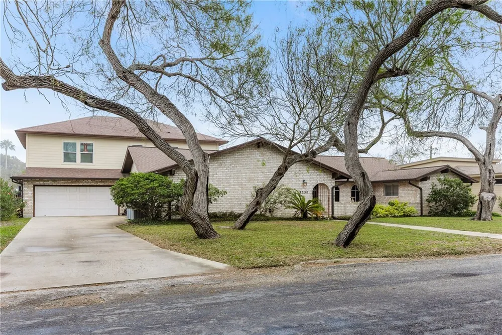 3350 Mavis Dr, Corpus Christi, TX 78411