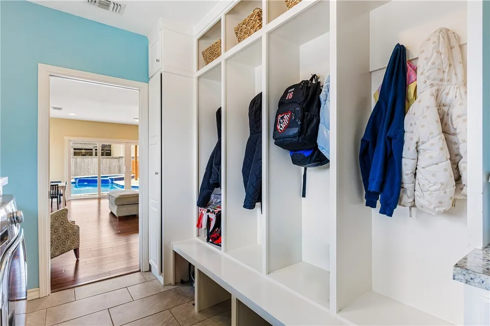 3350 Mavis Dr, Corpus Christi, TX 78411
