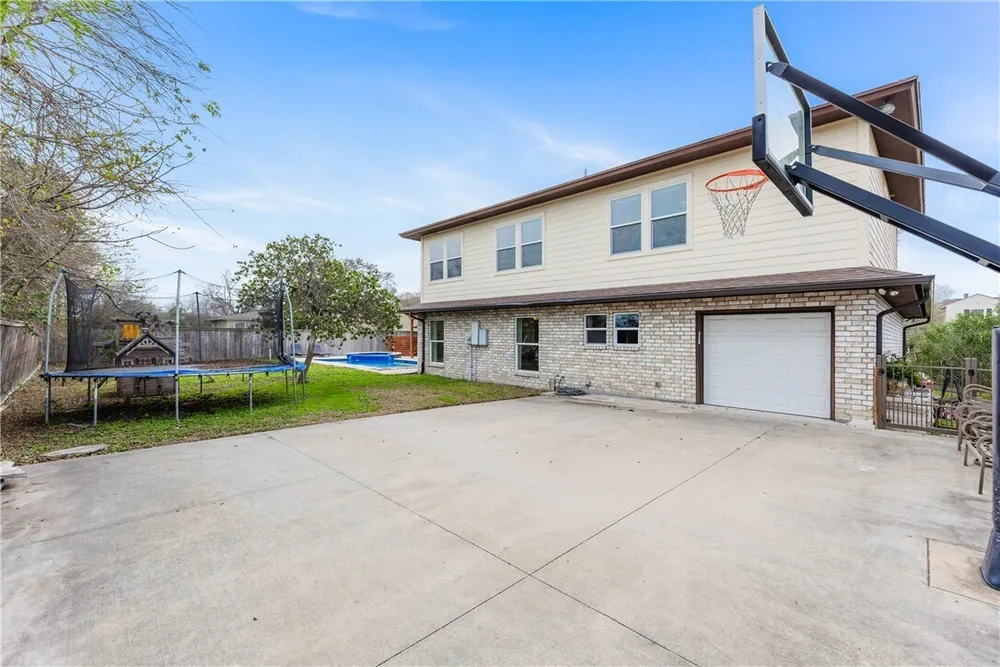 3350 Mavis Dr, Corpus Christi, TX 78411