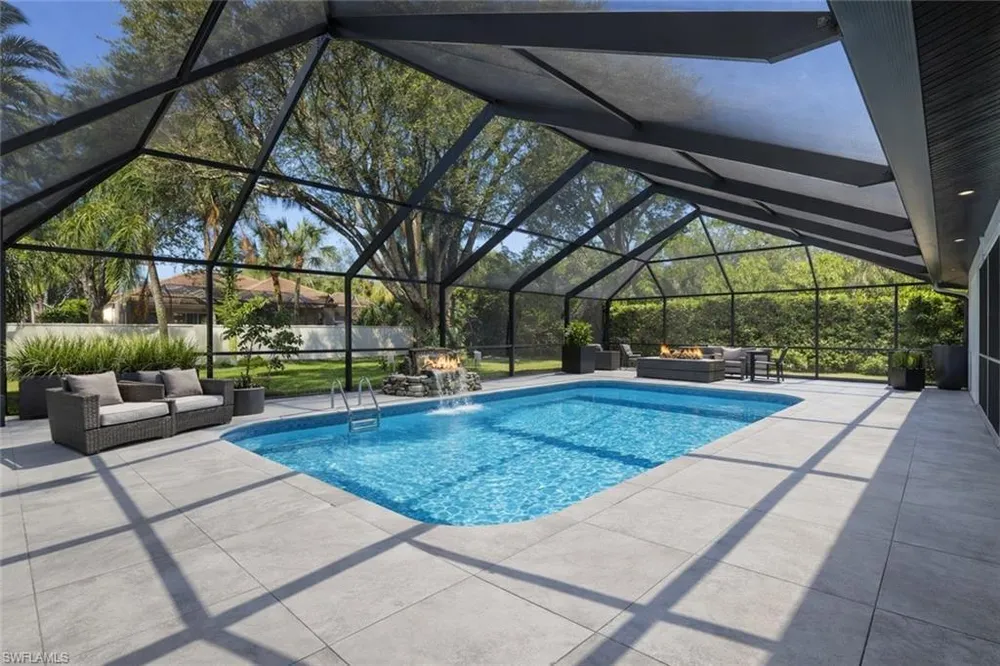 7395 Stonegate Dr, Naples, FL 34109