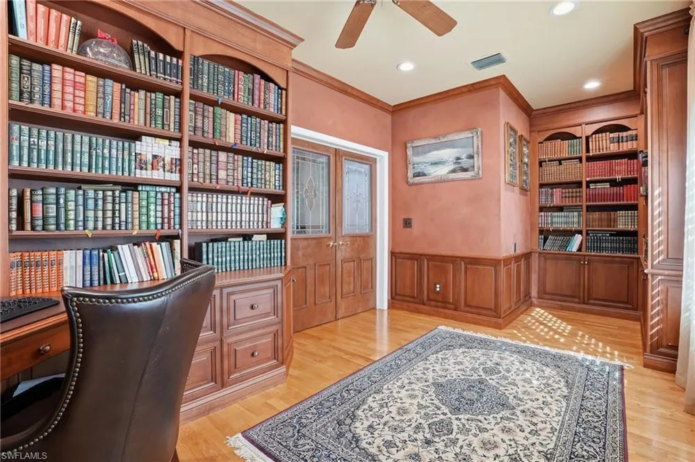 7395 Stonegate Dr, Naples, FL 34109