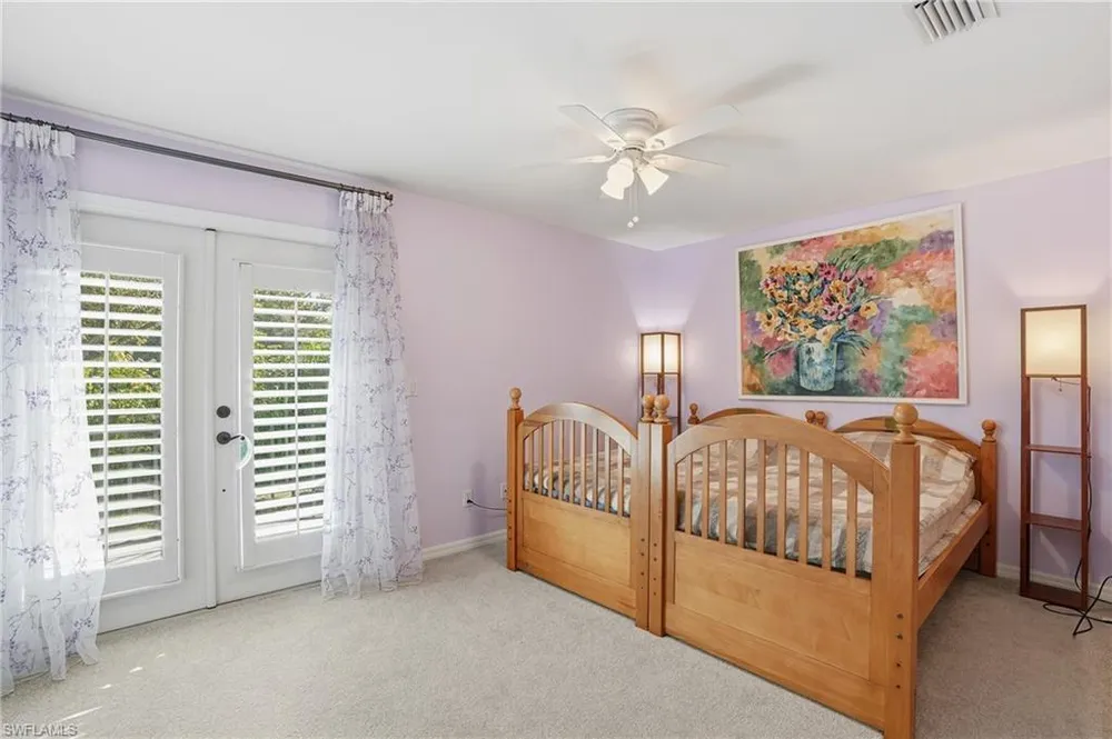 7395 Stonegate Dr, Naples, FL 34109