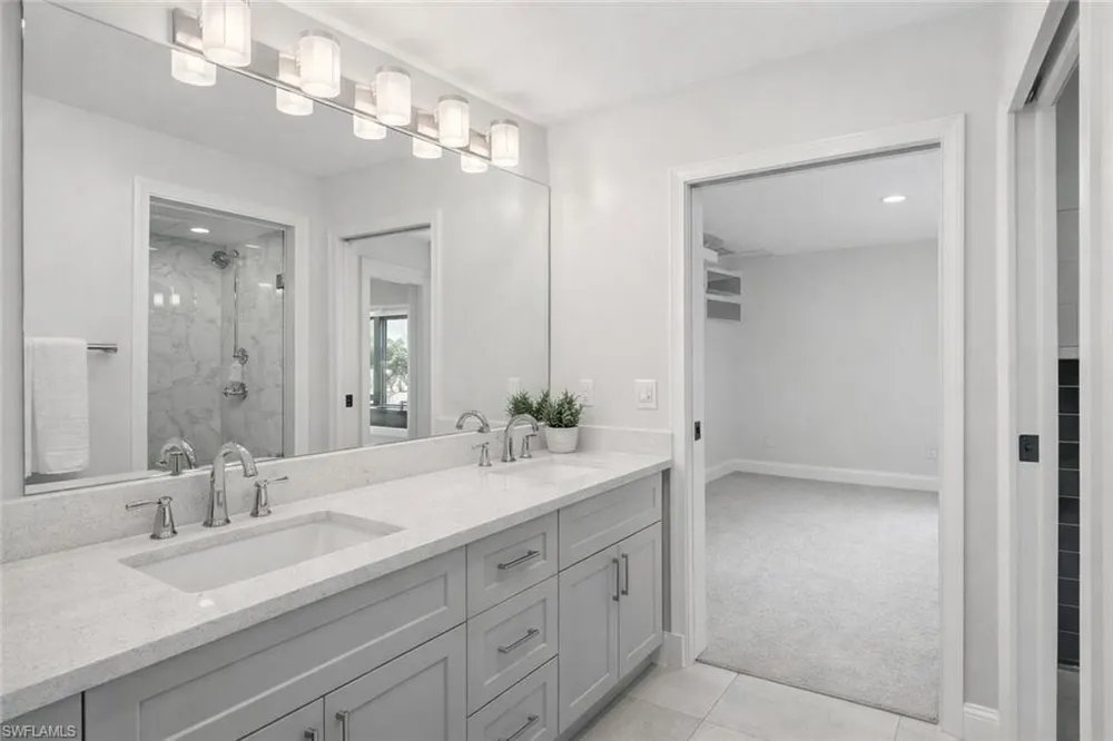 7395 Stonegate Dr, Naples, FL 34109