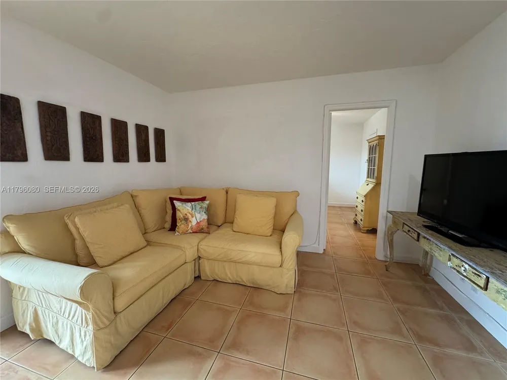 1700 Pierce St, Hollywood, FL 33020
