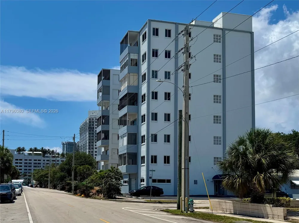 1700 Pierce St, Hollywood, FL 33020