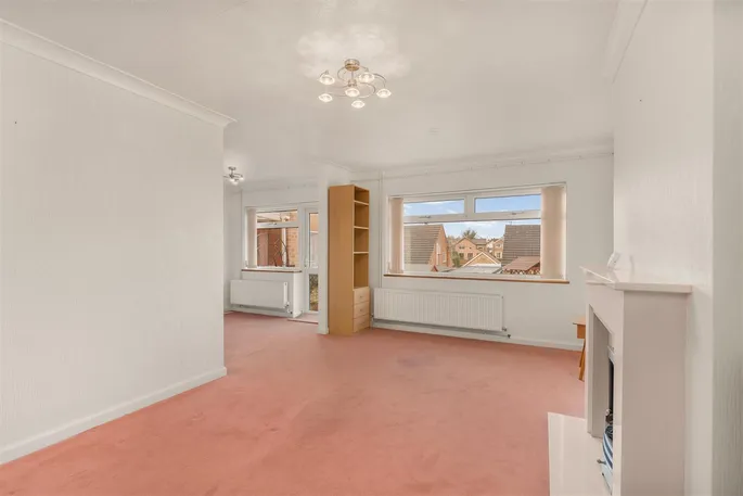 Property carousel image 7