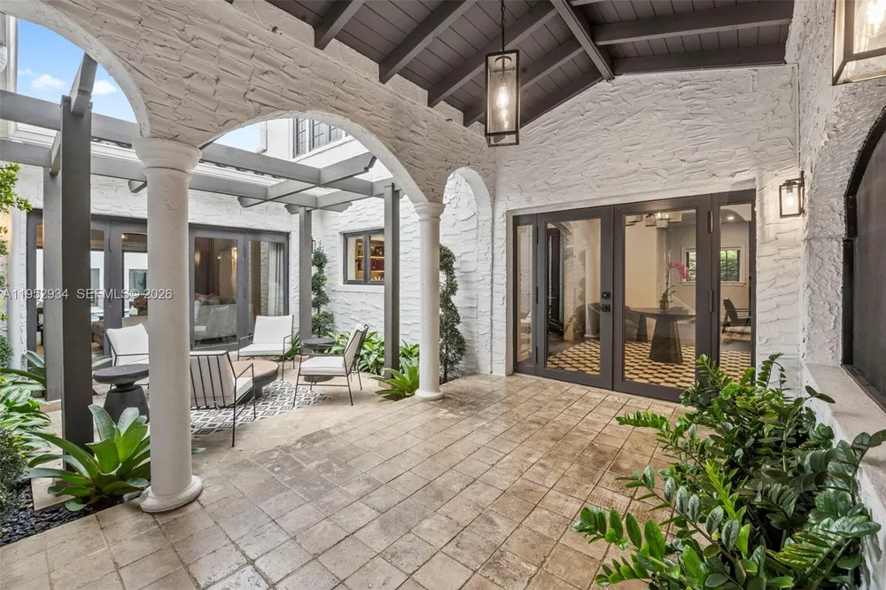 1236 Obispo Ave, Coral Gables, FL 33134