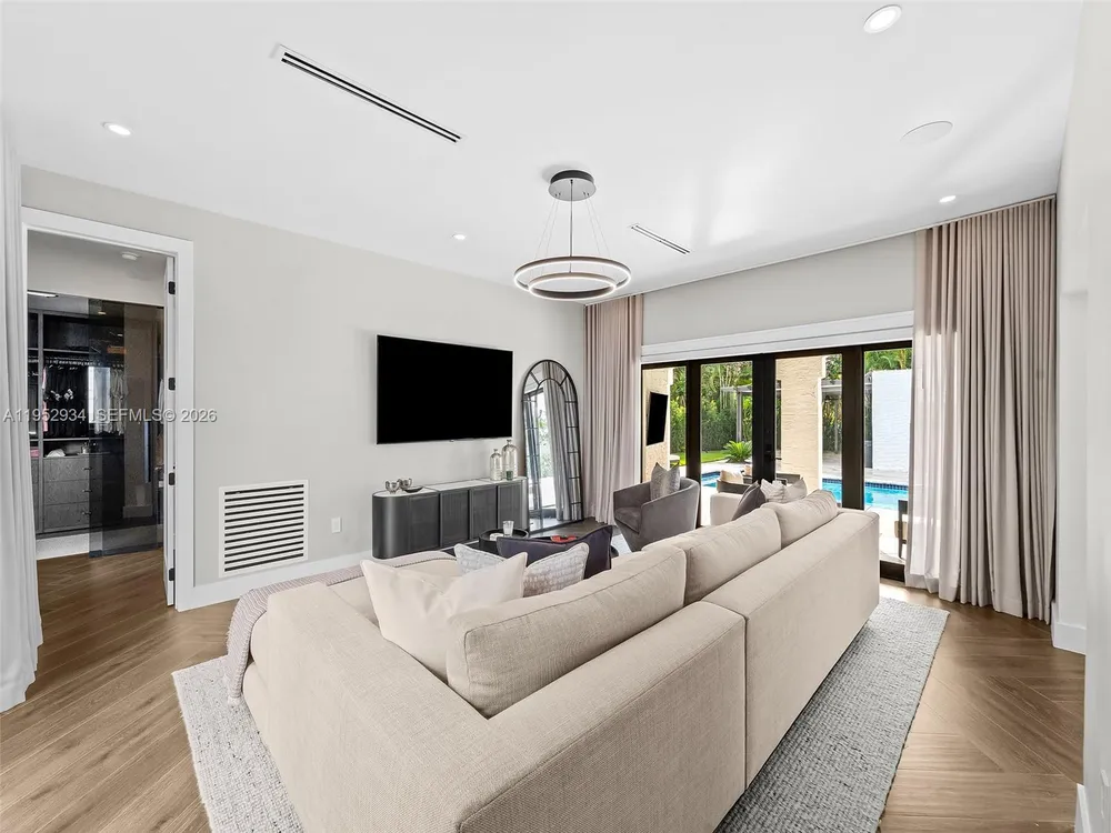 1236 Obispo Ave, Coral Gables, FL 33134