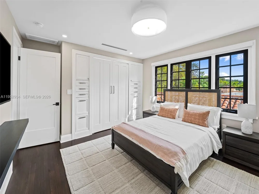 1236 Obispo Ave, Coral Gables, FL 33134