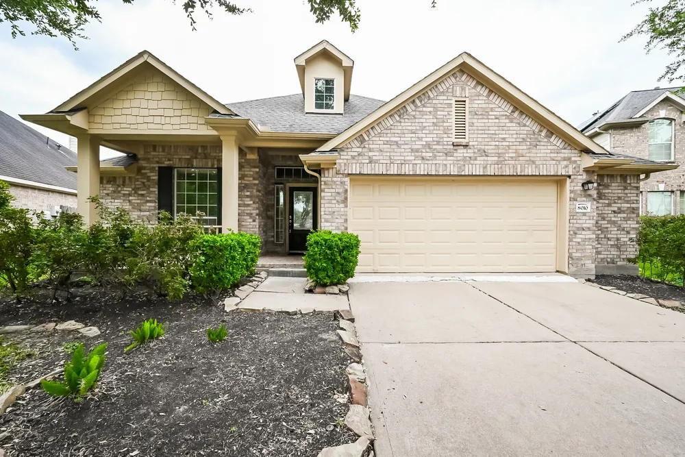 8010 Durham Run Ln, Richmond, TX 77407