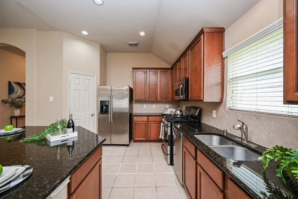8010 Durham Run Ln, Richmond, TX 77407