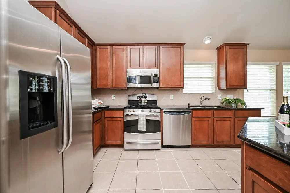 8010 Durham Run Ln, Richmond, TX 77407