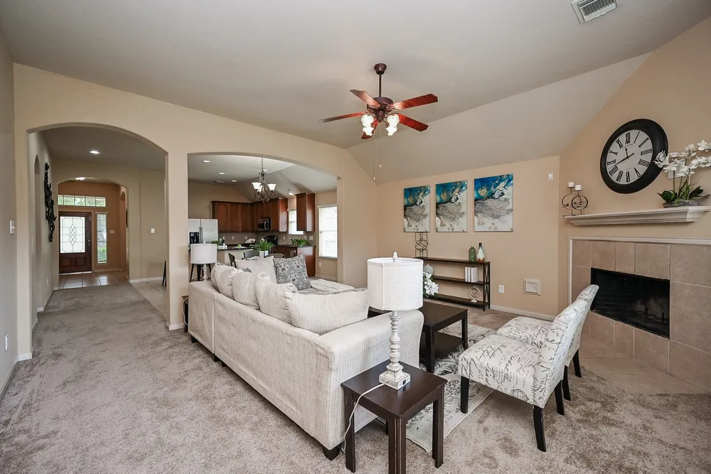 8010 Durham Run Ln, Richmond, TX 77407