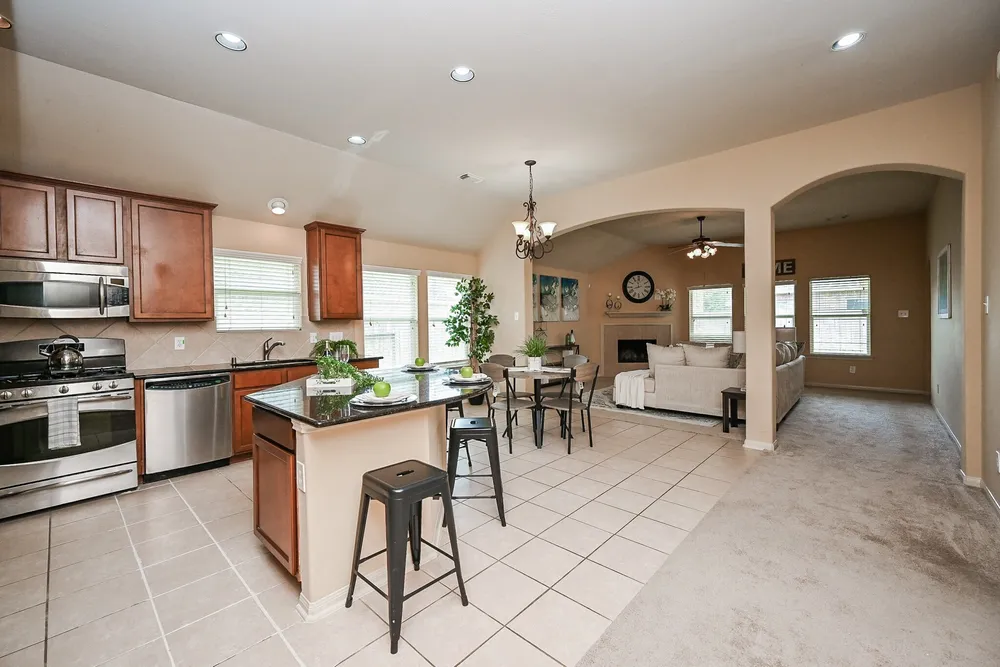 8010 Durham Run Ln, Richmond, TX 77407