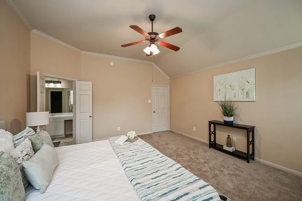 8010 Durham Run Ln, Richmond, TX 77407