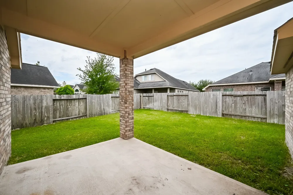 8010 Durham Run Ln, Richmond, TX 77407