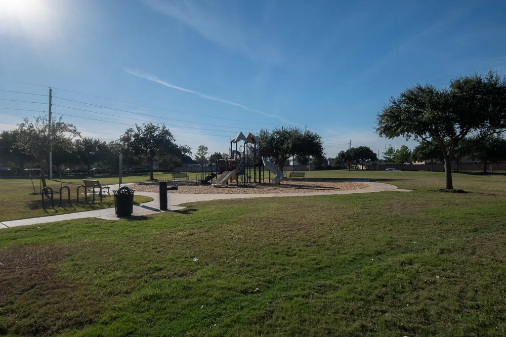 8010 Durham Run Ln, Richmond, TX 77407