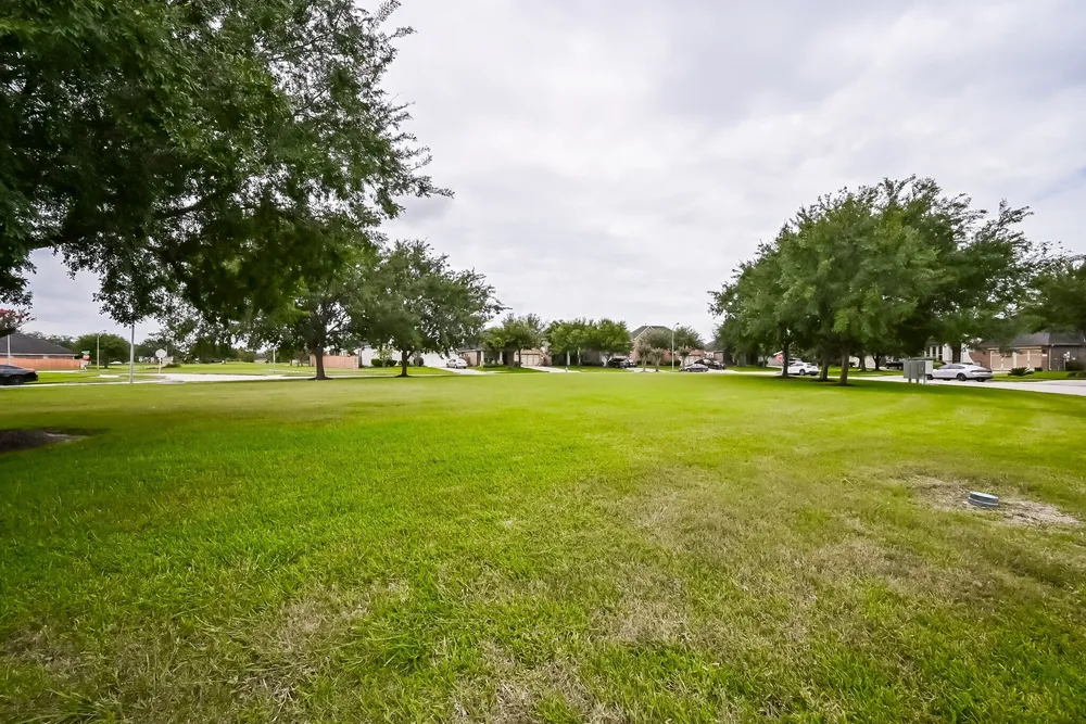 8010 Durham Run Ln, Richmond, TX 77407