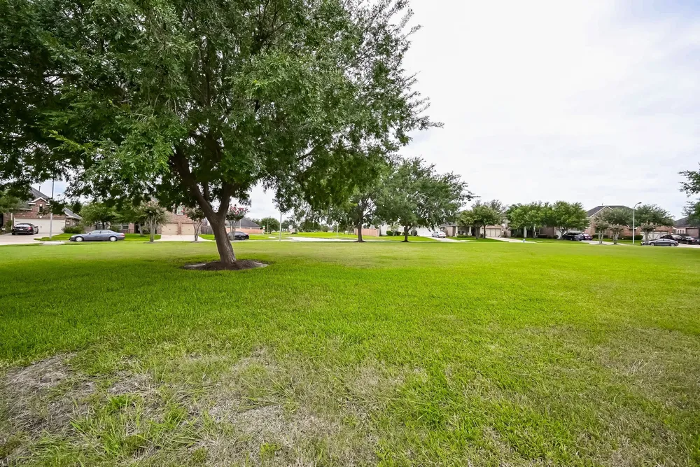 8010 Durham Run Ln, Richmond, TX 77407
