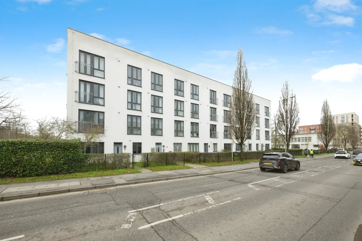 Broadwater Road, Welwyn Garden City
