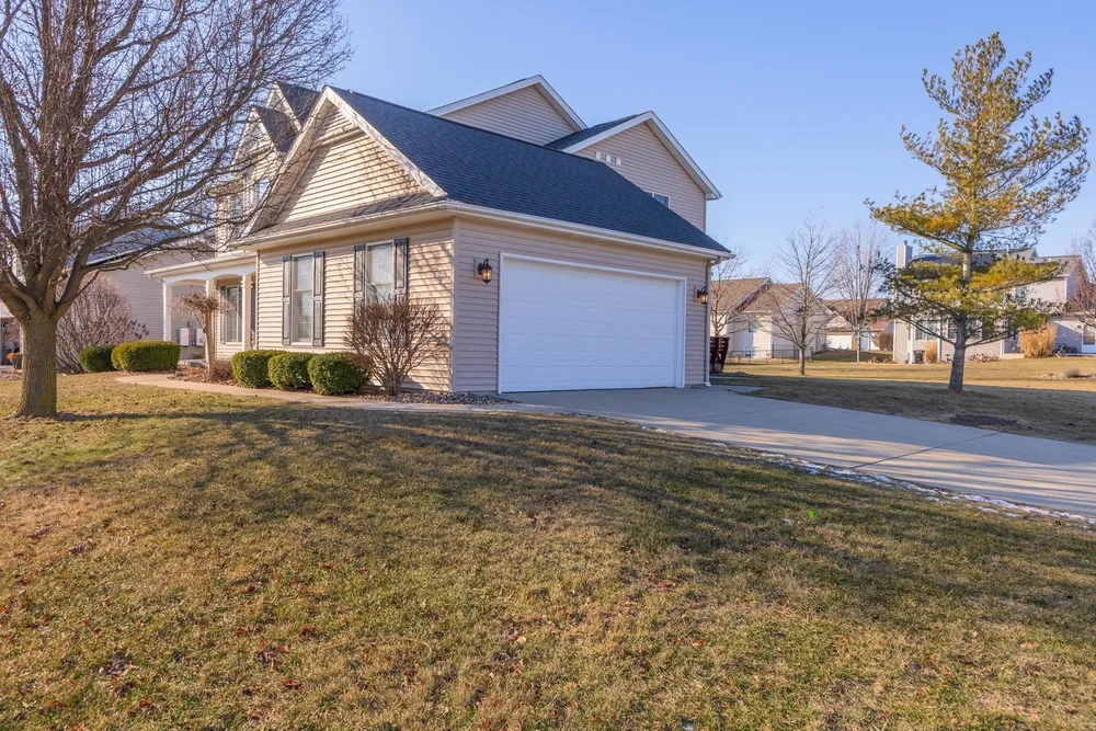2409 Sanford Ln, Normal, IL 61761