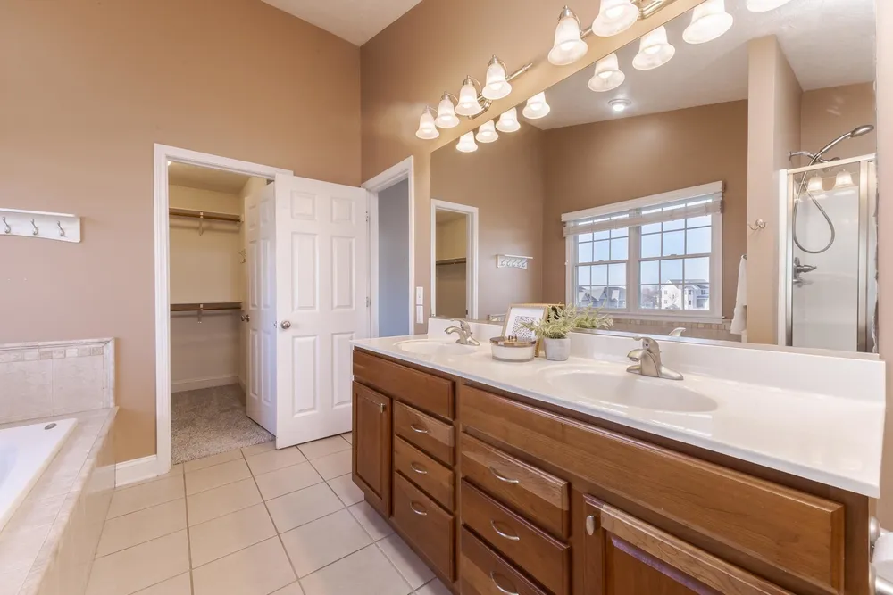 2409 Sanford Ln, Normal, IL 61761