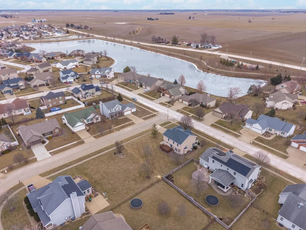 2409 Sanford Ln, Normal, IL 61761