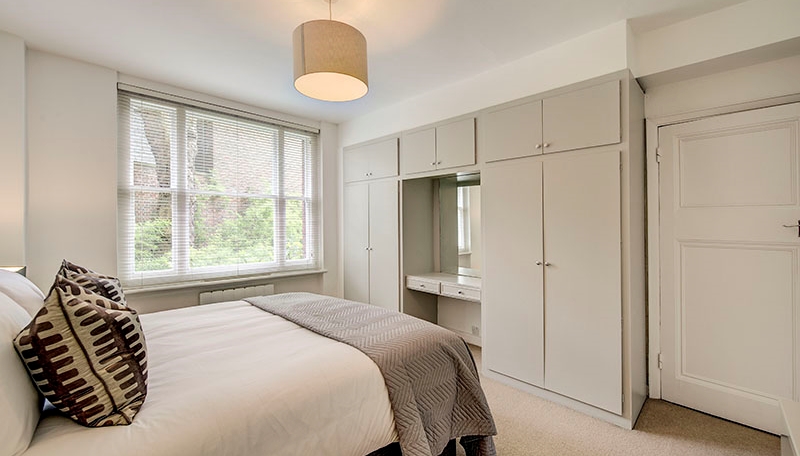 One-Bed Apartment To Let Hill Street Mayfair W1 Image 4