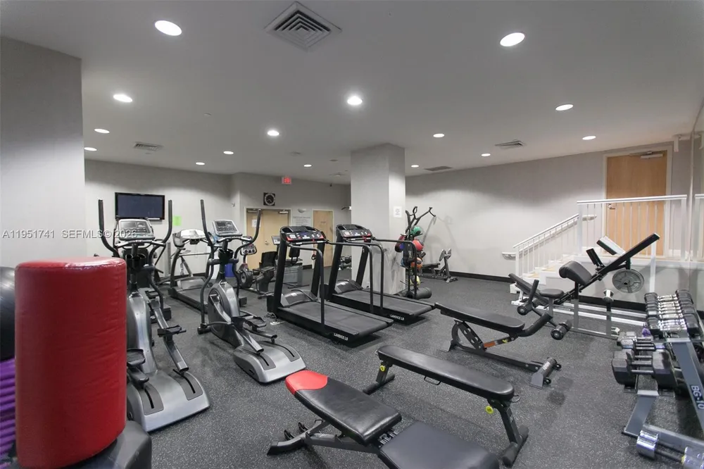 3640 Yacht Club Dr, Aventura, FL 33180