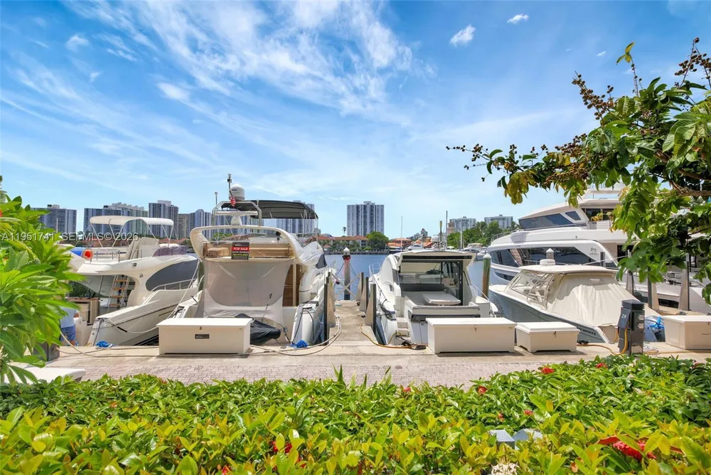 3640 Yacht Club Dr, Aventura, FL 33180