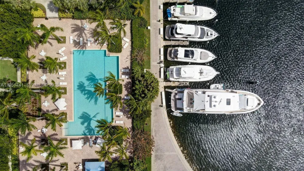 3640 Yacht Club Dr, Aventura, FL 33180