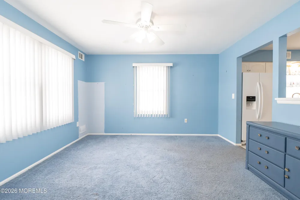 42 Buttonwood Ct, Lakewood, NJ 08701