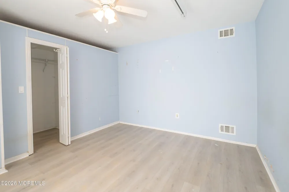 42 Buttonwood Ct, Lakewood, NJ 08701