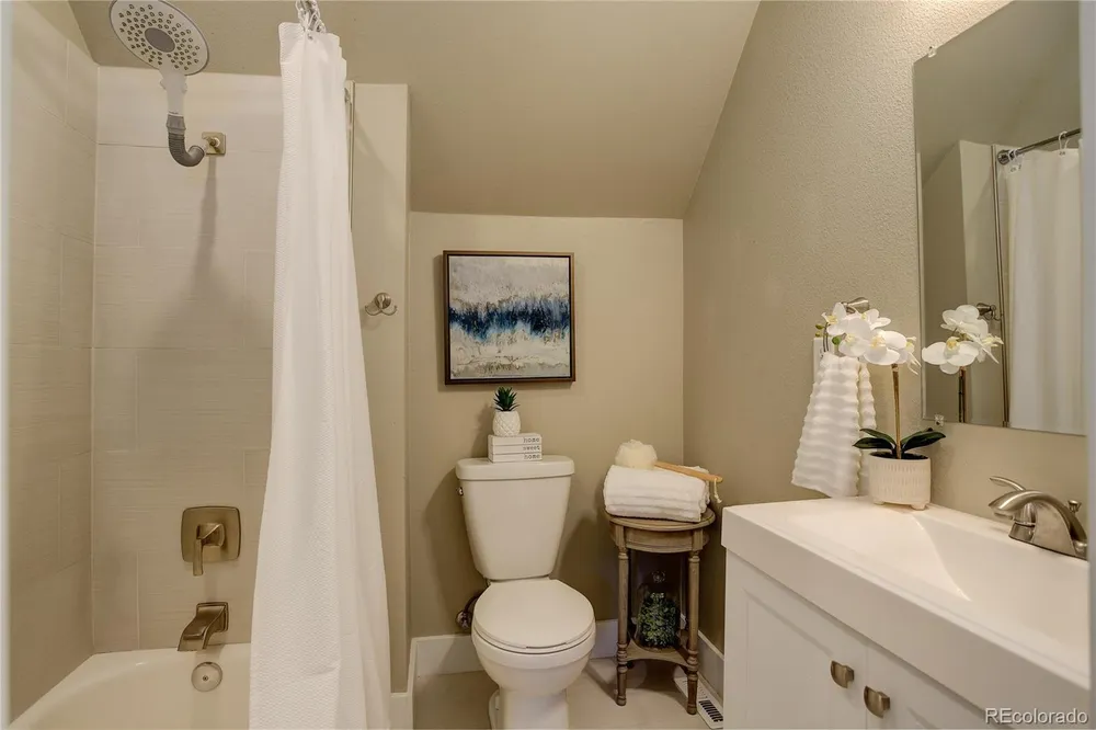 3622 W 29th Ave, Denver, CO 80211